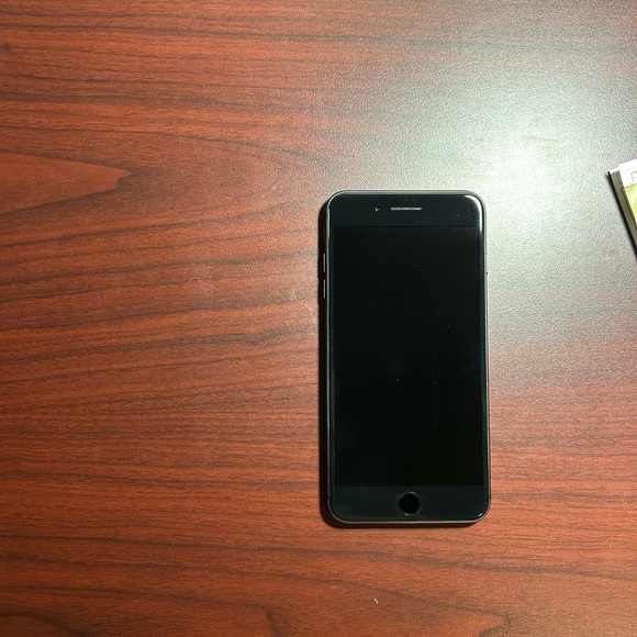 Iphone 8 plus - space gray